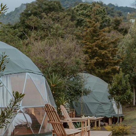 Las Cupulas At Earth Lodge Antigua Екстериор снимка